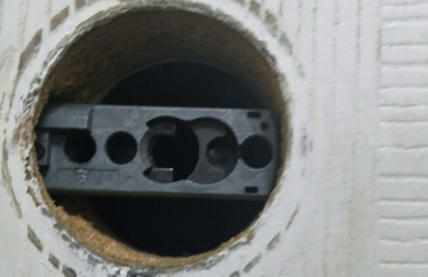 Broken-doorknob-or-lock