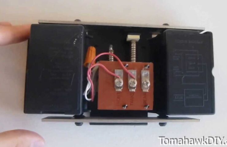 Broken-or-malfunctioning-doorbell