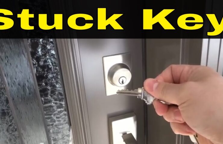Stuck-or-jammed-key-in-a-lock