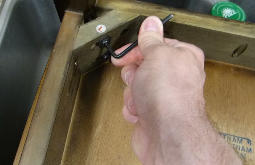 Wobbly-or-unsteady-furniture